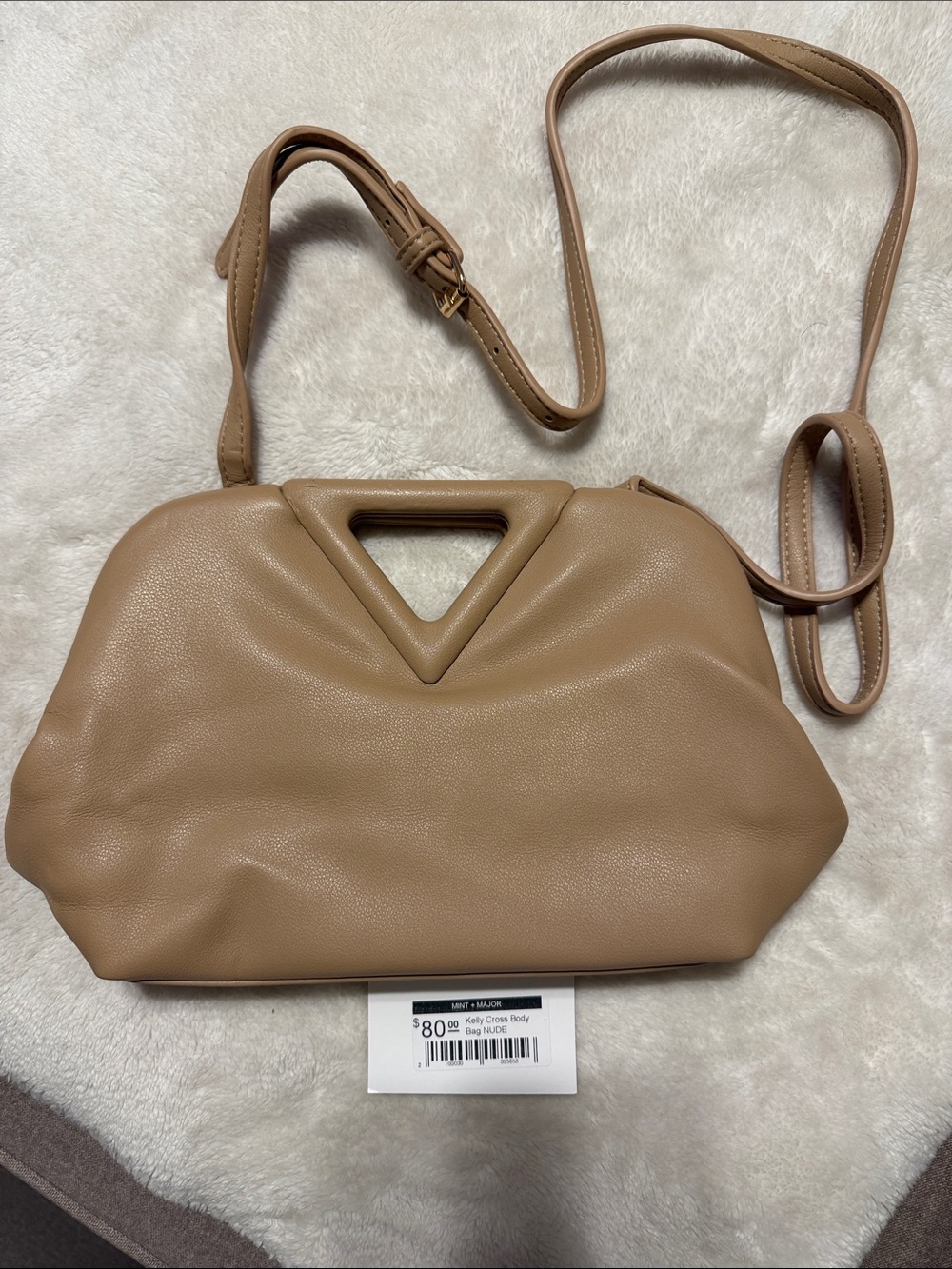 Nude clutch